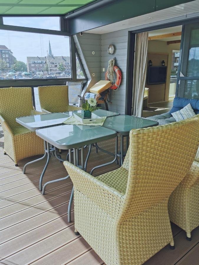 Hausboot Die Leseinsel Emden Exterior photo